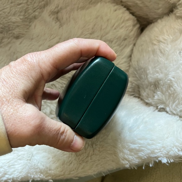 Gioventu Milano Dark Green Hard Shell Eyeglass Case - Picture 6 of 10